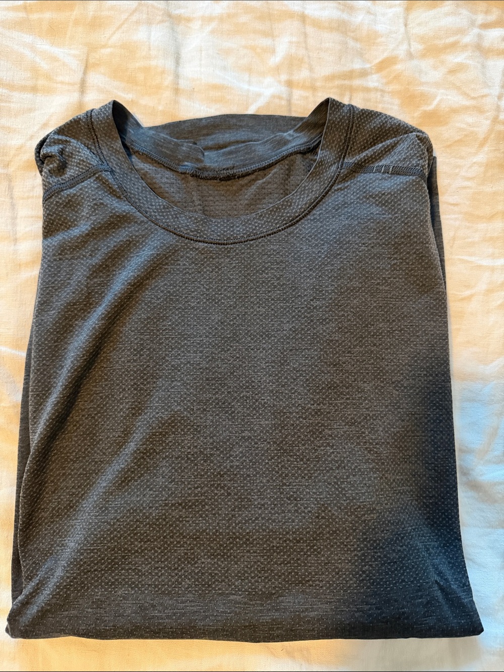 lululemon athletica Short Sleeve Tee - Charcoal Gray/Black